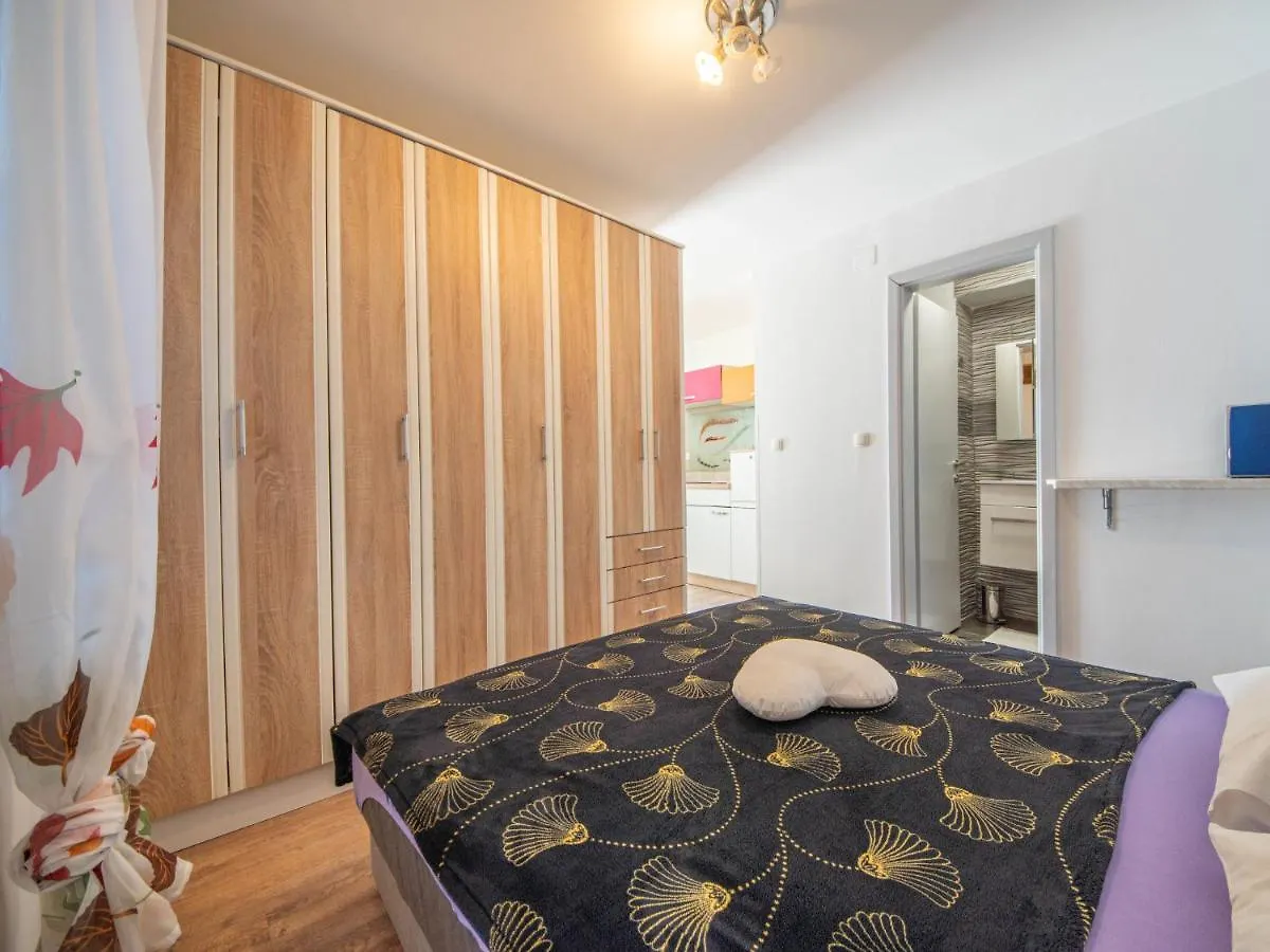 Studio Fruk-1 By Interhome Jadranovo
